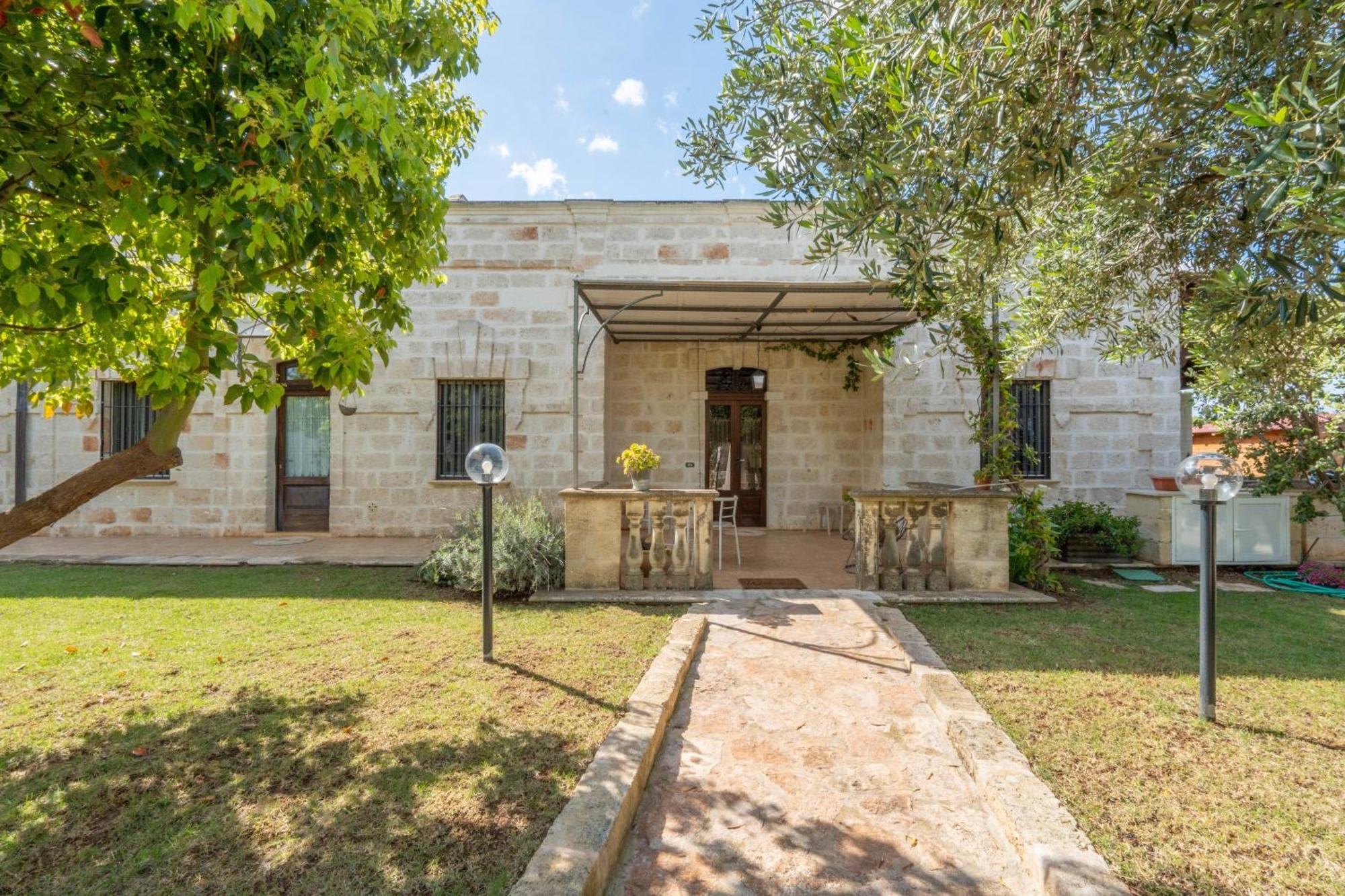 Dimora Tauro B&B Fasano Exterior photo